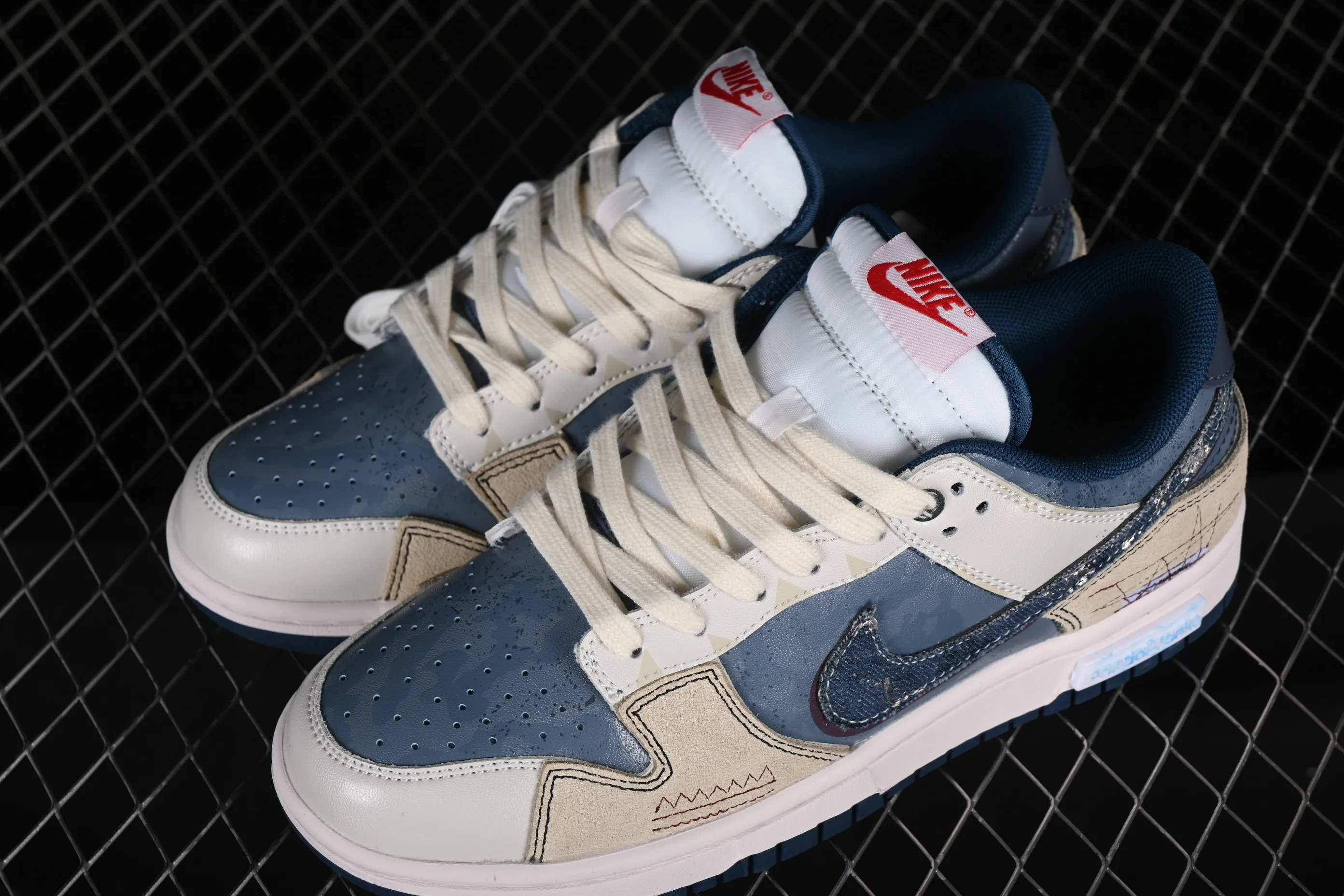 All Categories Nk SB Dunk Series Nk SB Dunk Low Low-top sneakers Nk Dunk Low Panda Prank Wave Fisherman-Fishing in the Lake Blue Brown Low-top casual sneakers DD1391-400